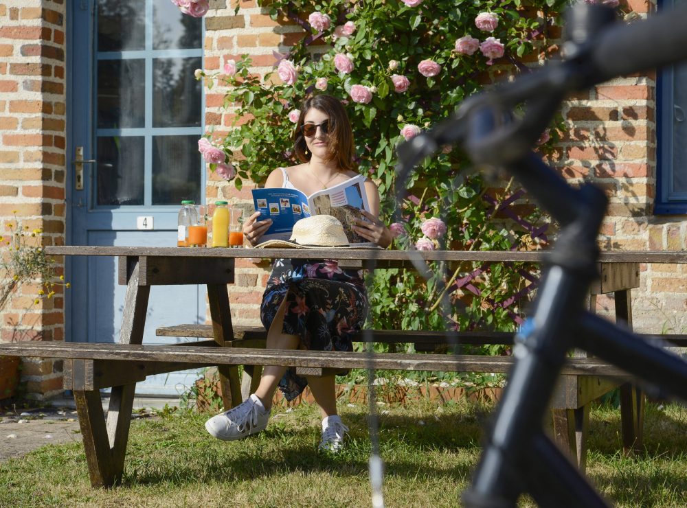 La Ferme de Courcimont 47600 Nouan-le-Fuzelier. Complexe convivialdans une ancienne ferme avec logements sobres, aire de jeux, étang, animations et restaurant.